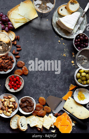 Des plats végétariens et sans gluten conseil d'antipasti. Banque D'Images