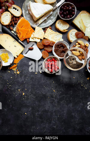 Des plats végétariens et sans gluten conseil d'antipasti. Banque D'Images