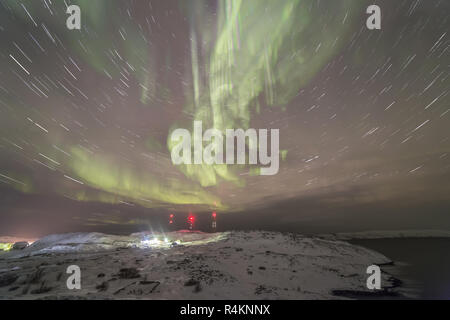 Northern Lights sur la péninsule de Kola. Teriberka, région de Mourmansk, en Russie. Banque D'Images