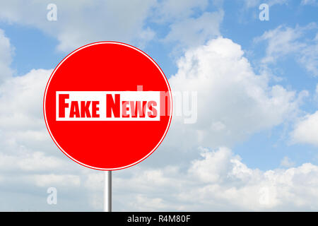 Aucune entrée pour fake news prohibitory traffic sign Banque D'Images