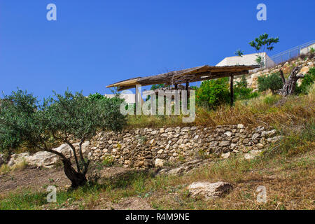 Construit en bois d'un pare-soleil sur une terrasse dans le musée en plein air du village de Nazareth en Israël. Ce site donne un aspect authentique à la vie et l'époque de Banque D'Images