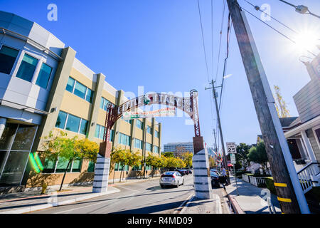 Novembre 25, 2018 San Jose / CA / USA - Entrée de "Little Italy", une zone de restaurants italiens et les entreprises, à proximité du centre-ville de San Jose Banque D'Images