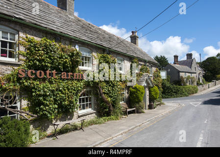 La Scott Arms pub à Kingston, Purbeck, Dorset, England, UK Banque D'Images