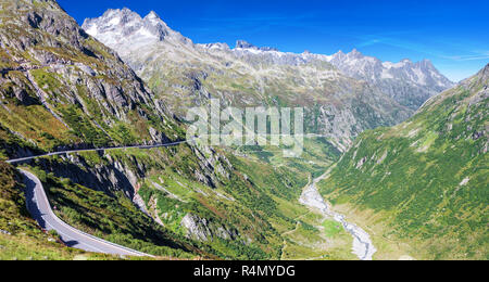 Route de montagne, Sustenpass, Suisse, Europe. Banque D'Images