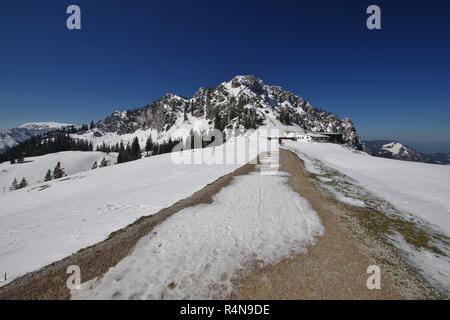 Vue depuis la sonnen-alm à la gare de montagne,kampenwand,chiemgau haute-bavière, Allemagne du sud Banque D'Images