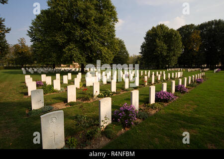 Cimetière de guerre du Commonwealth - Milan Banque D'Images