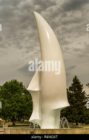 KELOWNA, Colombie-Britannique, Canada - Juin 2018 : le 'Voiles' de Kelowna, une pièce d'eau dans la région de Kelowna, Colombie-Britannique, Canada. Banque D'Images
