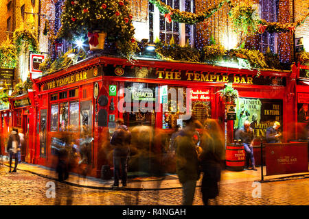 Le quartier de Temple Bar à Dublin pendant la saison de Noël Banque D'Images