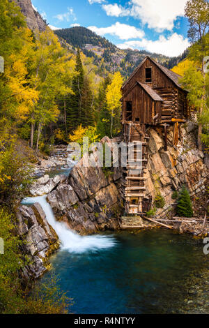 L'usine de cristal, un classique Colorado monument, se trouve au-dessus de la rivière de cristal nous rappelant une époque il y a bien longtemps, Colorado, USA Banque D'Images