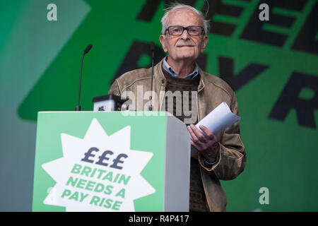 L'IMAGE DE FICHIER : Leslie Harry Smith est décédé aujourd'hui. L'image de fichier à partir de Londres, au Royaume-Uni. 18 octobre, 2014. Leslie Harry Smith, 91 ans, vétéran de guerre qui ont vécu la Grande Dépression, les adresses de 100 000 personnes au TUC's 'La Grande-Bretagne a besoin d'une augmentation de salaire". Credit : Mark Kerrison/Alamy Live News Banque D'Images