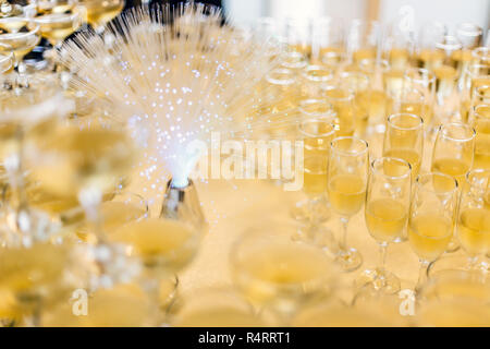 Beaucoup de verres de champagne Banque D'Images