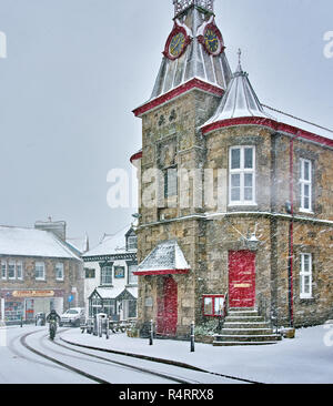 Hôtel de Ville de Marazion et Cobble Corner magasin général à l'hiver Banque D'Images