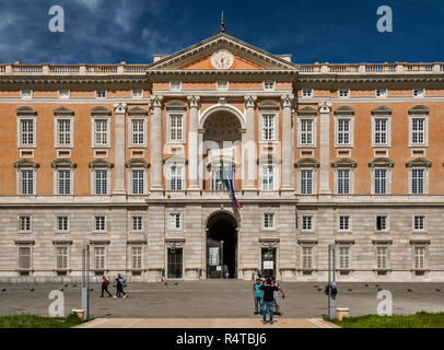 Reggia di Caserta, palais du 18ème siècle, site du patrimoine mondial de l'UNESCO, à Caserte, Campanie, Italie Banque D'Images