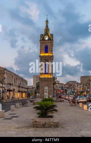 Allumé en clocher, la Tour de l'horloge, Vieille Ville, Vieux Port de Jaffa, Tel-Aviv, Israël Banque D'Images