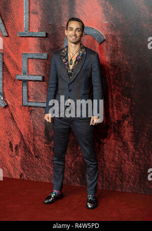 Robert Sheehan vu assister à la première mondiale de moteurs 'Mortal' au Cineworld Leicester Square à Londres. Banque D'Images