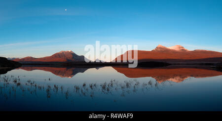 Lochan un ais et Inverpolly montagnes, Wester Ross Banque D'Images