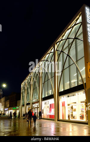 John Lewis & Partenaires Boutique à Cheltenham allumé sur le Black Friday Banque D'Images
