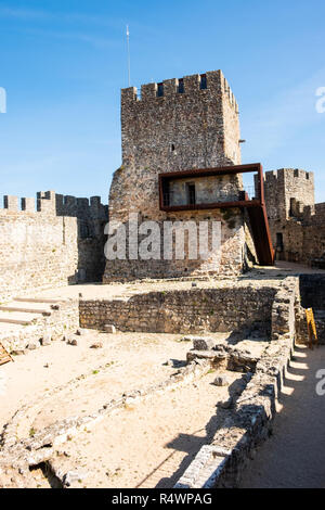 Pombal, Portugal - 22 septembre 2018 : Intérieur du Pombal Château Leiria, Portugal District Banque D'Images