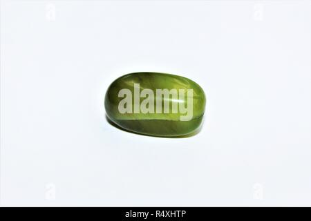 Un morceau de crystal Jade tumbled Banque D'Images