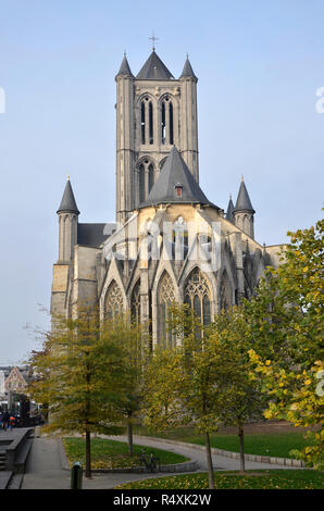 La cathédrale Saint-Bavon dans la ville belge de Gand Banque D'Images