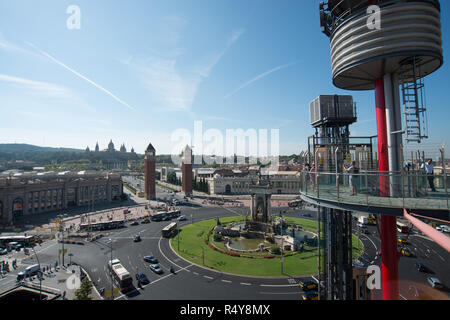 Vue de Las Arenas en direction de l'Avinguda de la Reina Maria Cristina, Plaça d'Espanya, Barcelona, Espagne Banque D'Images