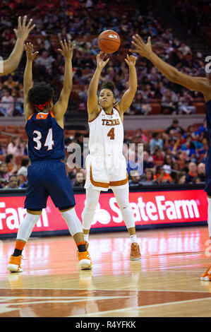 Austin, TX, USA. 28 Nov, 2018. Texas longhorns destin Littleton # 04 en action au cours de la Basket-ball match contre à l'UTSA Frank Erwin Center à Austin, TX. Mario Cantu/CSM/Alamy Live News Banque D'Images