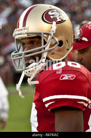 San Francisco, Californie, USA. Nov 8, 2009. San Francisco 49ers wide receiver Isaac Bruce # 88 sur la ligne de côté pour le second semestre le dimanche, Novembre 8, 2009 à Candlestick Park, San Francisco, Californie. Titans défait les 49ers 34-27. Crédit : Al Golub/ZUMA/Alamy Fil Live News Banque D'Images