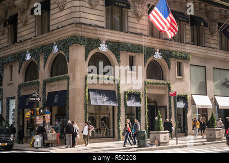 Boutique de bijoux Harry Winston sur la Cinquième Avenue, New York, USA Banque D'Images