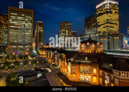 La gare de Tokyo à Tokyo, Japon, Tokyo, Japon - 27 Avril 2018 : La gare de Tokyo a ouvert ses portes en 1914, un important une gare ferroviaire et c'est la station la plus achalandée en Ja Banque D'Images