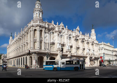 La Havane, Cuba - Janvier 21,2017 : Le Grand Théâtre de La Havane, à La Havane, Cuba.Le théâtre a été la maison pour le Ballet National de Cuba Banque D'Images