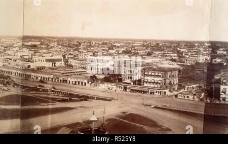 Photographie de Calcutta. Bayley Collection : Album de divers points de vue indiens. c. 1859. 7 & 8. Chowringhee'. L'impression est en ce moment produits et stockés séparément de l'album. Les négatifs sont numérotés de B.12464-12472. Cette vue semble avoir été présenté à l'exposition de 1862 du Bengale Photographic Society : 'Notre vieil ami M. Rowe, n'a pas contribué beaucoup d'images, mais dans ceux qu'il a envoyé il y a une nette amélioration...le Panorama de Calcutta est une belle photo, mais l'absence de vie en mouvement dans un espace ainsi étendue encombrée de maisons est d'avis sur cette photo." [Panora Banque D'Images