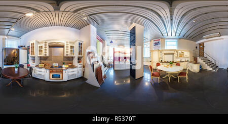 Vue panoramique à 360° de Moscou, Russie - le 20 mars 2012 : panorama à l'intérieur intérieur de mobilier élégant de luxe boutique cuisine store. Panorama 360 degrés à l'Equire transparente