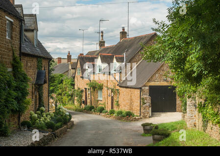 Une vue sur le joli village de South Newington, Oxfordshire, England, UK Banque D'Images