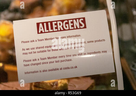 Les allergènes, les informations client sur les produits alimentaires, les ingrédients, pas adapté pour les personnes avec des allergies. Banque D'Images