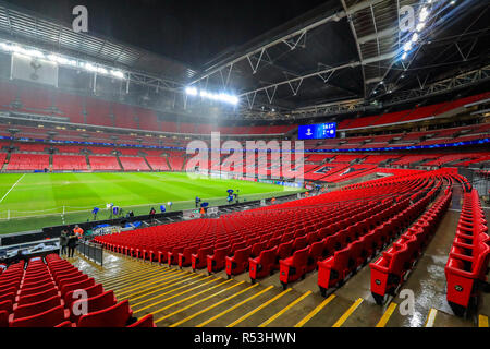 28 novembre 2018, au stade de Wembley, Londres (Angleterre), Ligue des Champions, Tottenham v Inter Milan ; une vue sur le stade de l'avant du match. Credit : Georgie Kerr/News Images Banque D'Images