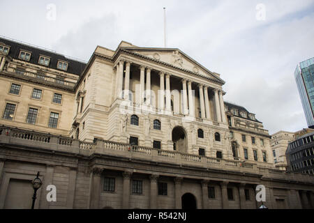 Londres, Royaume-Uni. 29 novembre 2018. Le gouverneur de la Banque d'Angleterre, Mark Carney a déclenché une vive polémique en l'avertissant d'un effondrement de l'économie britannique de 8  % en 2019 s'il y a un Brexit chaotique et désordonnée quand la Grande-Bretagne sort de l'Union européenne le 29 mars 2019. Credit : amer ghazzal/Alamy Live News Banque D'Images