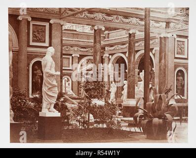 L'extérieur de la Cour Italienne. Vues photographiques de l'avancement de la Sydenham, Crystal Palace. Prises au cours de l'avancement des travaux, par le désir de l'administration, par Philip H. Delamotte. De même que la liste des administrateurs et dirigeants de l'entreprise, etc. Londres, 1855. Source : Tab.442.a.5, la plaque 84. Auteur : DELAMOTTE, Philip Henry. Banque D'Images