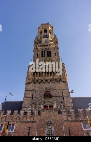 Bruges, Belgique - 17 Février 2018 : La tour du beffroi de Bruges Banque D'Images