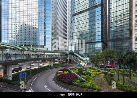 Centre de Hong Kong cityscape d'une concentration élevée de passerelle piétonne. Hong Kong, Janvier 2018 Banque D'Images