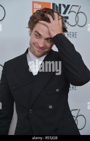 Rob Pattinson assiste à la 56e Festival du Film de New York premiere de 'vie' à l'Alice Tully Hall, Lincoln Center le 2 octobre 2018 à New York. Banque D'Images