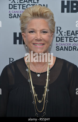 Joan Lunden assiste à 'RX : La détection précoce du cancer un voyage avec Sandra Lee' New York le dépistage à Théâtre de HBO le 2 octobre 2018 à New York. Banque D'Images