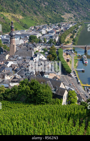 Cochem, Allemagne. Vue de la ville et de la Moselle à partir du château de Reichsburg. Banque D'Images