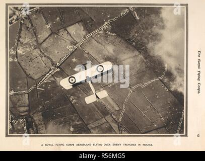 'Un Royal Flying Corps avion survolant les tranchées ennemies en France'. Le travail et la formation de la Royal Flying Corps. [Avec illustrations.]. Londres : Illustrated London News, [1918]. Source : 9081.h.13 page 43. Banque D'Images
