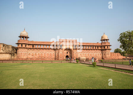 Jahangiri Palace à l'intérieur du fort d'Agra, Uttar Pradesh, Inde Banque D'Images