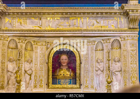Reliques de Saint autel Fina Collégiale de Santa Maria Assunta San Gimignano Toscane Italie. St Fina, Saint Patron est mort 1253 autel 1457 Banque D'Images