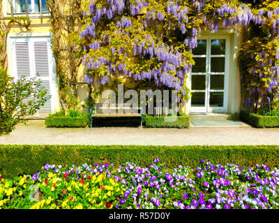 Salzbourg, Autriche - Mai 01, 2017 : une partie de la magnifique jardins Mirabell à Salzbourg Banque D'Images