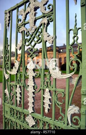 La porte de l'orangerie du château de Friedenstein Banque D'Images