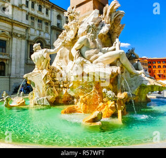 Rome, Italie - 10 septembre 2015 : Fragment d'une fontaine de quatre rivières de la région de Navona. Rome Banque D'Images