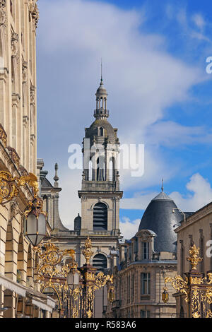 La vue porte de la place Stanislas à la cathédrale de Nancy Banque D'Images