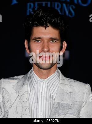 Los Angeles, CA, USA. 29 Nov, 2018. Ben Whishaw devant le hall des arrivées pour Mary Poppins retourne Premiere, Dolby Theatre, Los Angeles, CA, le 29 novembre 2018. Credit : Elizabeth Goodenough/Everett Collection/Alamy Live News Banque D'Images
